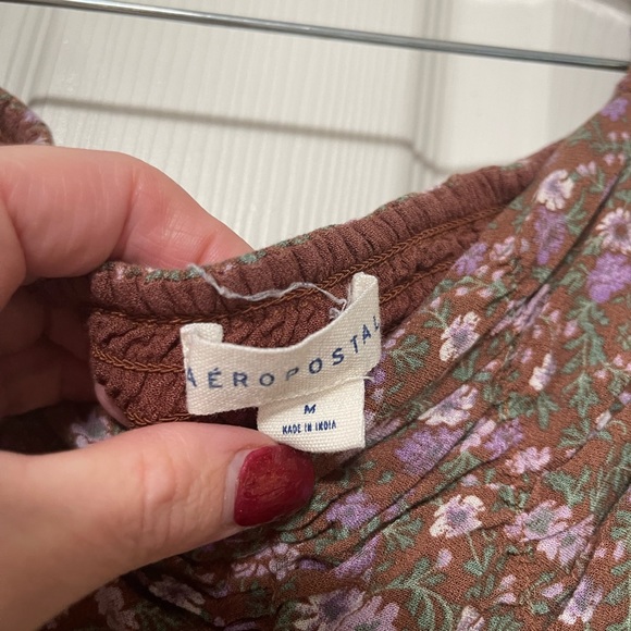 Aeropostale Women’s Floral Purple/Green/Brown Crop Top size Medium worn once - Picture 4 of 5